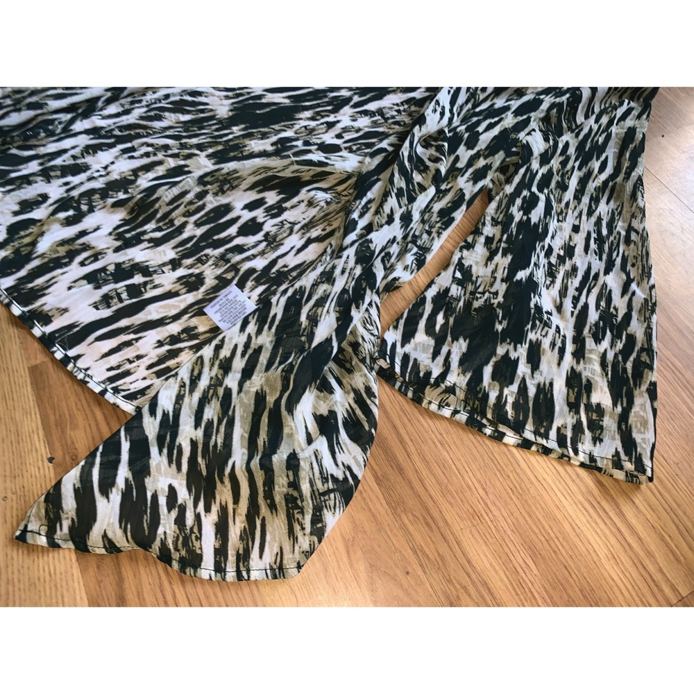 JM Collection || Sheer Cardigan - Picture 2 of 4